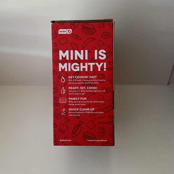 DASH Mini Waffle Maker in Pink - Picture 5 of 7